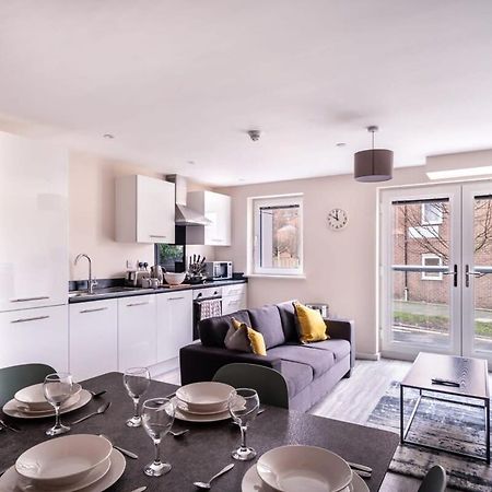 Modern & Spacious 2 Bed Apartment In Mánchester Exterior foto